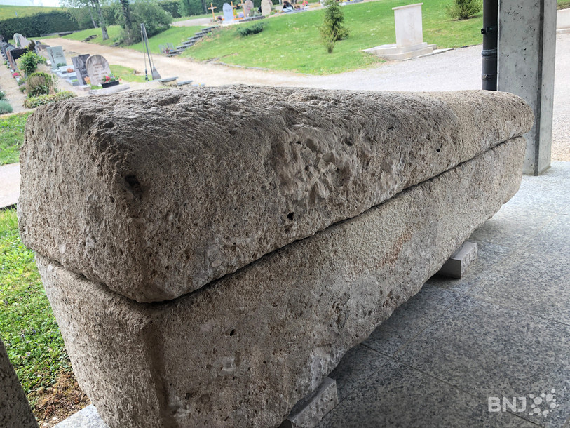 Le sarcophage a été sauvegardé au 19e siècle par Auguste Quiquerez, père de l'archéologie jurassienne. Fragile, il doit être conservé dans de meilleures conditions.