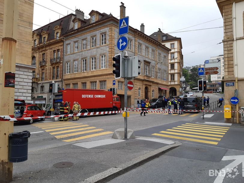 Le quartier des Terreaux à Neuchâtel a été bouclé par la Police neuchâteloise pour des raisons de sécurité.