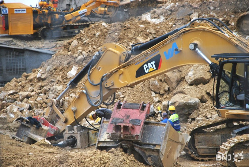 Les machines de chantiers vont à nouveau s'activer à Delémont, pour autant que la charte du Conseil communal soit signée par les entreprises (archive d'illustration).