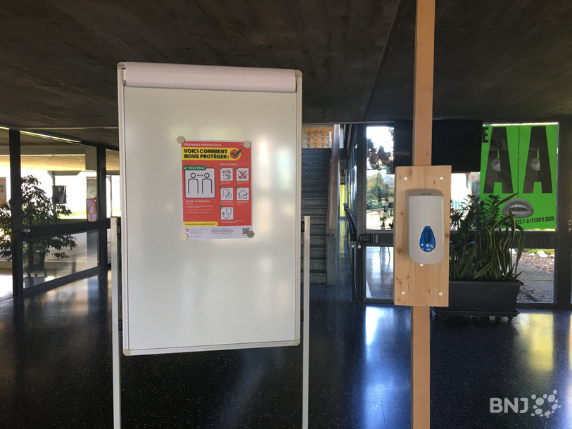 Un cas de coronavirus a été détecté au sein de l'école secondaire de la Haute-Sorne, à Bassecourt (photo : archives).