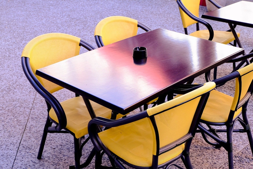 Certaines communes autorise les chauffages sur les terrasses alors que d'autre les refusent. (Photo libre de droits : illustration).