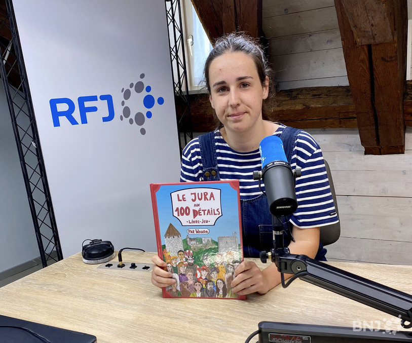 Wanda Brahier présente son livre « Le Jura aux 100 détails ».
