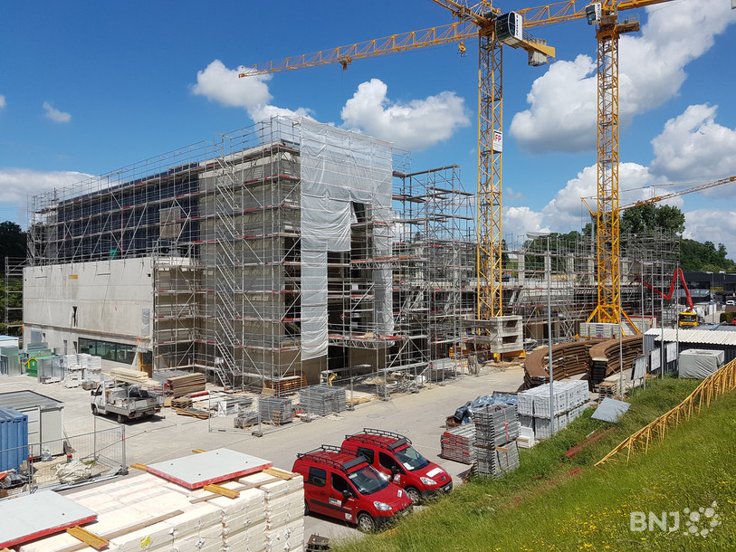 Les travaux ralentis par l'épidémie de coronavirus, la patinoire de Porrentruy devrait ouvrir mi-novembre.
