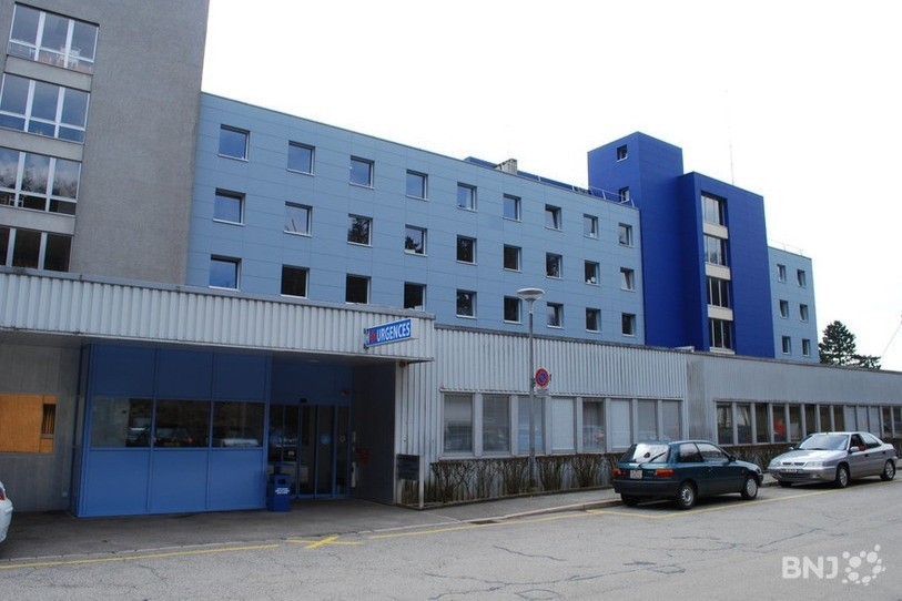 Le site des Urgences de Porrentruy était fermé depuis le 27 mars en raison de la pandémie. Il rouvrira dès le 1er juin. (Photo : archives)