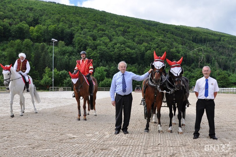 Le conseiller d'Etat soleurois Christain Wanner (à g.) et Daniel Jolidon, président du CO du marché-Concours.