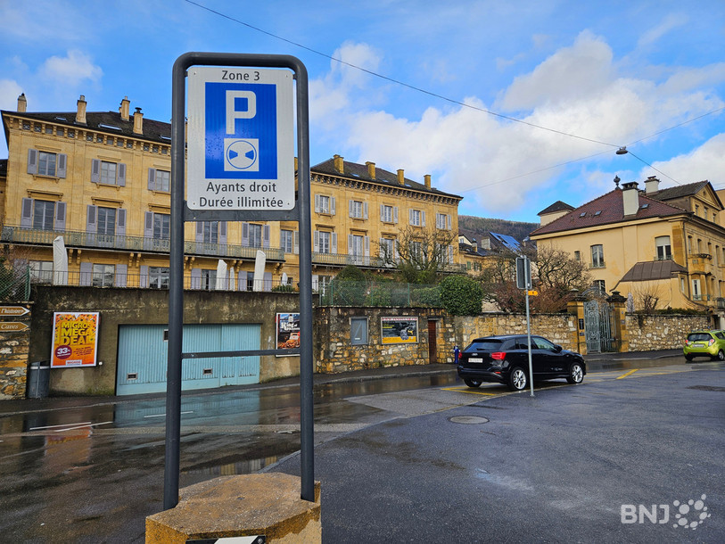 C'est la zone 3, située à l'est du centre-ville de Neuchâtel, qui verra ses zones bleues disparaître prochainement.