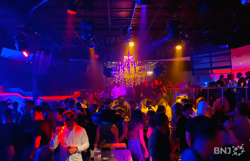 Les clients de trois discothèques bernoises doivent se mettre en quarantaine. (Photo d'illustration - archives) 