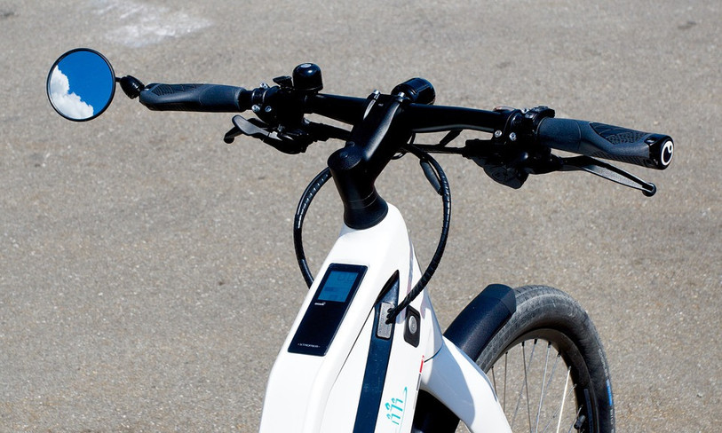 Le Locle propose désormais des vélos électriques en libre-service. (Photo : ldd).