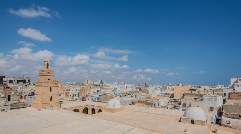 De nombreux migrants se rendent à Sfax dans l'espoir d'entreprendre la traversée de la Méditerranée (photo : Wikimedia Commons/Issam Barhoumi-CC-BY-SA-4.0)