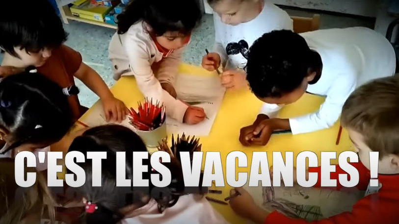 Le clip « C’est les vacances ! » est diffusé sur Youtube, les réseaux sociaux de MC Roger et de la Ville de Neuchâtel. (Photo : Youtube / MC Roger).