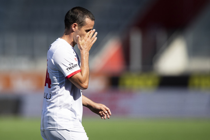Raphaël Nuzzolo avait de quoi être dépité. (photo : KEYSTONE/Peter Klaunzer).