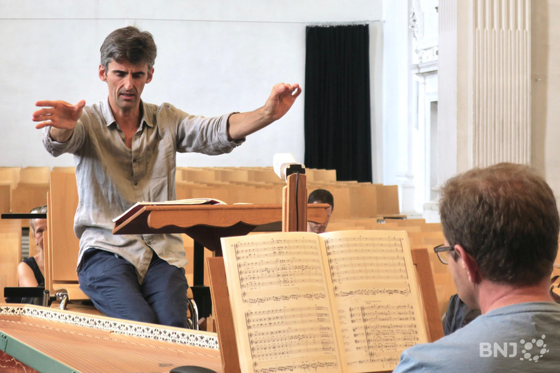 Julien Laloux est à la tête de l'Ensemble « Le Moment Baroque ».