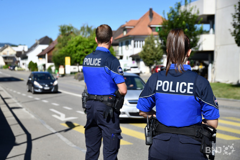La police cantonale jurassienne affirme qu'il n'y a pas de risque particulier à ce jour concernant l'enlèvement d'enfant (archive d'illustration: Georges Henz).