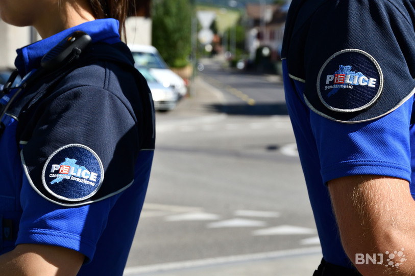 La police jurassienne met en place un plan d'action pour les cortèges de véhicules durant l'Euro. (Photo : Georges Henz).