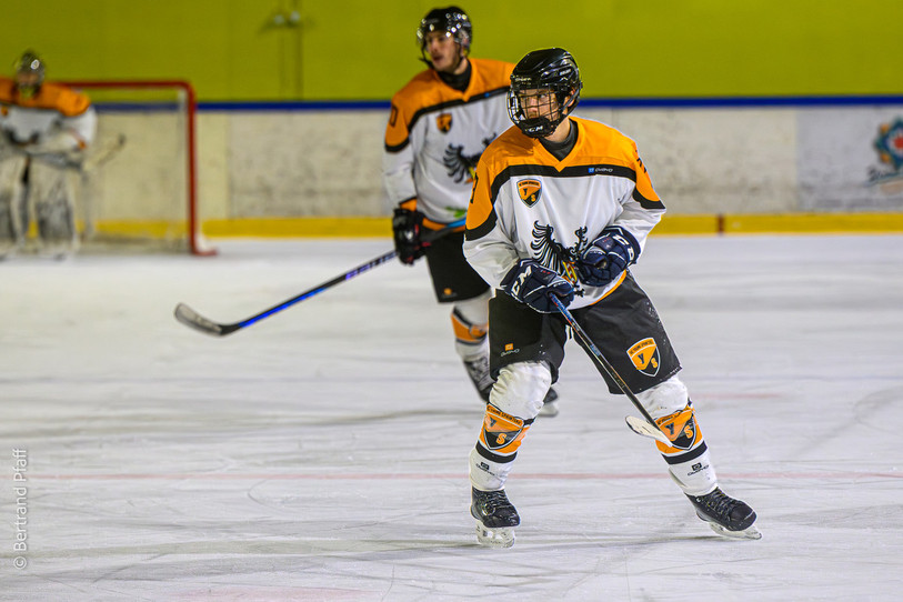 Les joueurs du HC Neuchâtel Young Sprinters ont passé une sale soirée dans la patinoire du centre sportif de la Vallée de Joux. (photo archives : Bertrand Pfaff) 