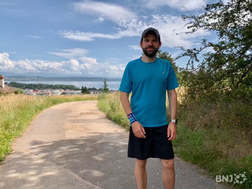 Dans les hauteurs de Saint-Blaise avec Damien Cottier.