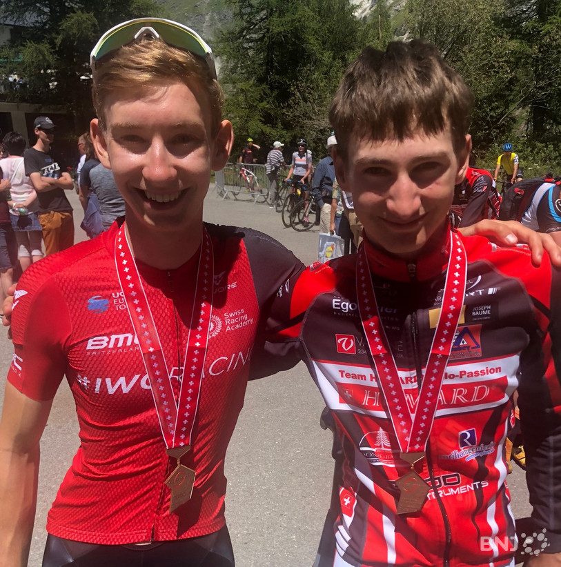 Yannis Voisard (à gauche) et Robin Donzé (à droite) reviennent du Valais avec une médaille chacun (photo: Jocelyn Jolidon)