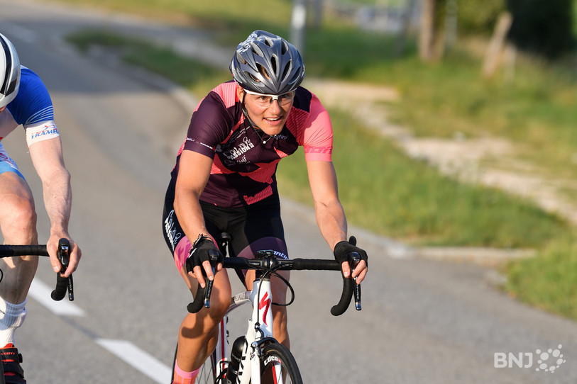 La 4e étape a emmené les coureurs de Moulin-Jeannotat à Montfaucon. Carole Perrot s'est imposée chez les dames. (Photo archives : Georges Henz).