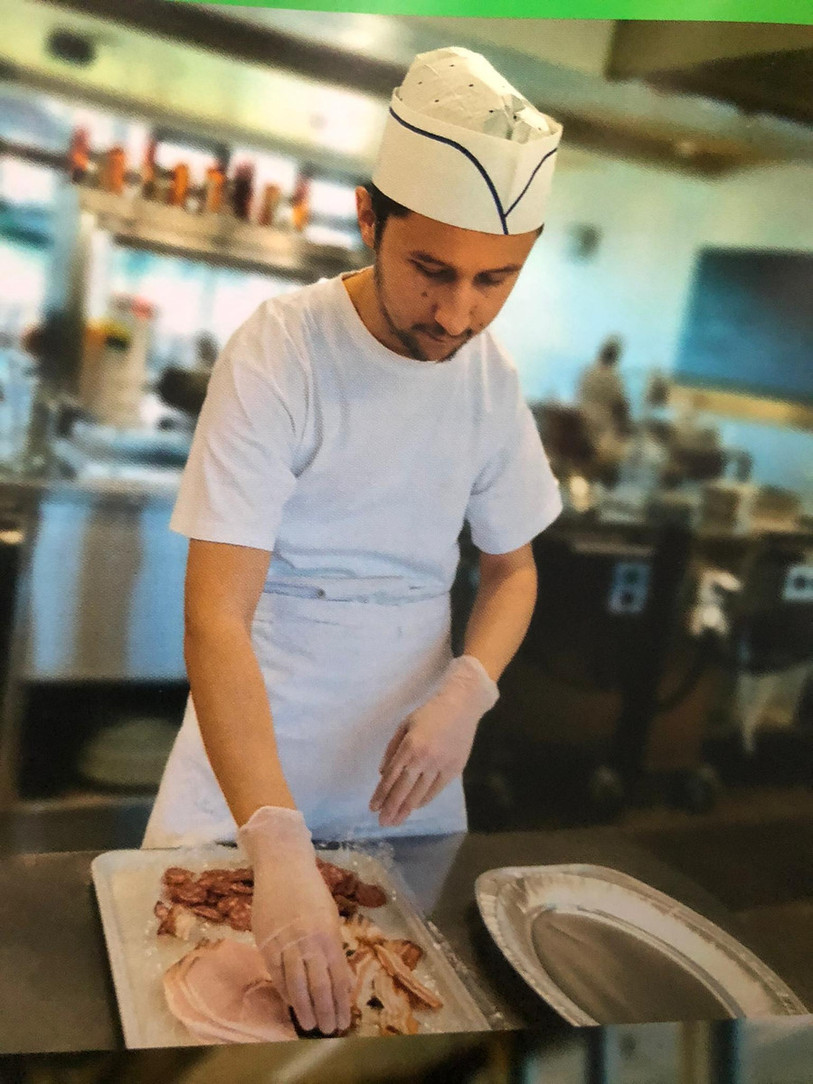 Robin Prétat à l’œuvre en cuisine.