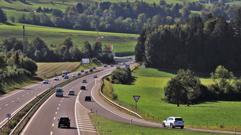 Le canton du Jura a toujours le projet d'une liaison routière renforcée vers Bâle. (Photo : libre de droit).