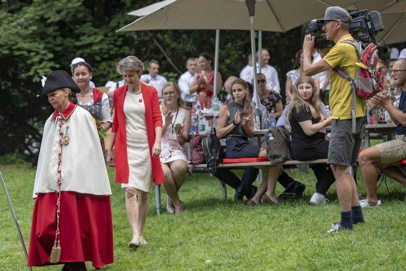 Simonetta Sommaruga a remercié ces héros du coronavirus pour leur engagement pendant la crise (photo : KEYSTONE/Urs Flueeler).