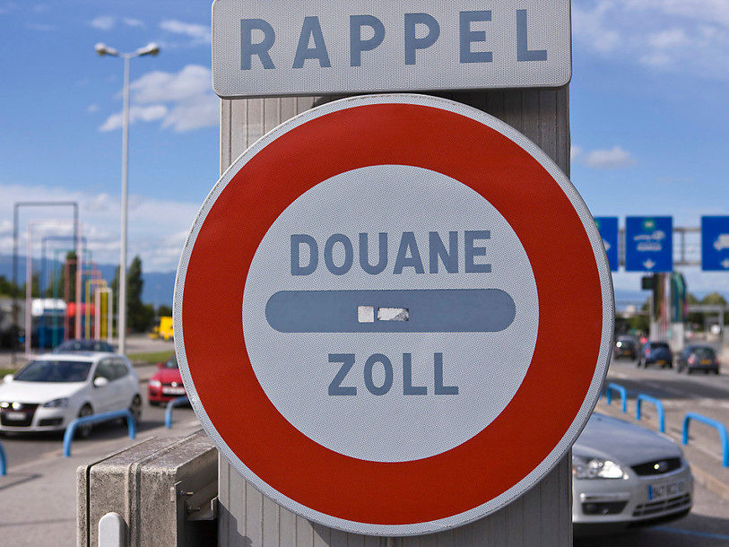 Dès samedi, les personnes ayant séjourné dans le Jura se verront imposer une quarantaine en Allemagne. (Photo : KEYSTONE).