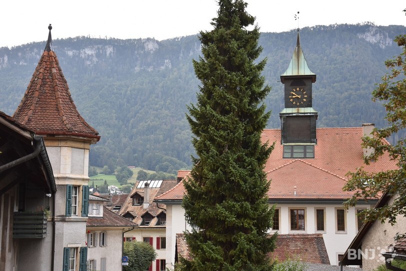 Dix-sept participants à une fête d'anniversaire à Moutier ont déjà été testés positifs. (Photo : archives)