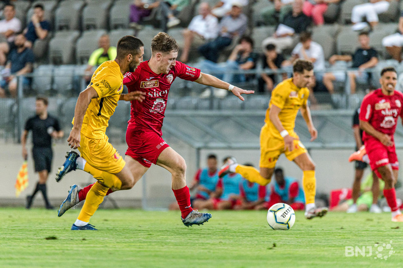 Bruno Rais face au FC Bienne de Nathan Garcia (photo : Jonathan Vallat).