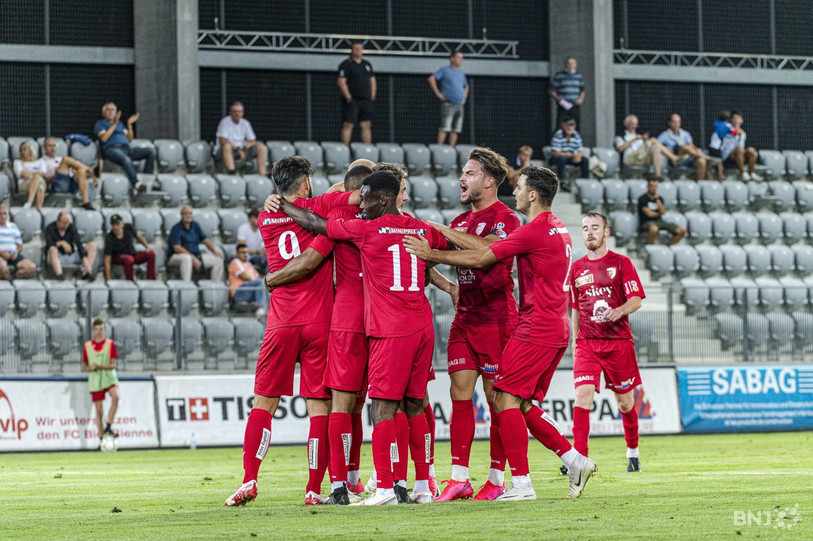 Le FC Bienne ne sautera plus de joie en 2020, mais il peut se satisfaire de caracoler en tête du championnat (photo : Jonathan Vallat).