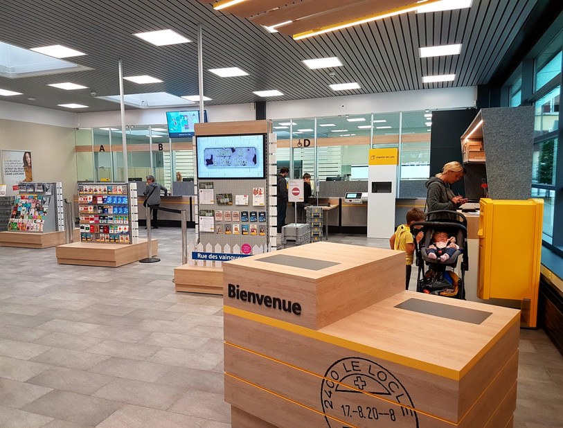 La filiale postale au Locle a été inaugurée ce lundi en présence des autorités de la Ville. (Photo : SP).