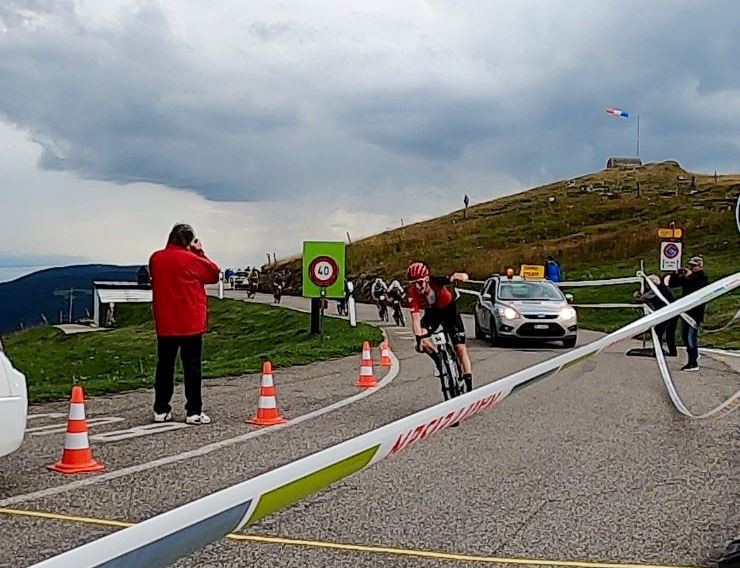 Ni les nuages, ni les mesures sanitaires n'ont découragé les coureurs (photo: Jérôme Lüthi)