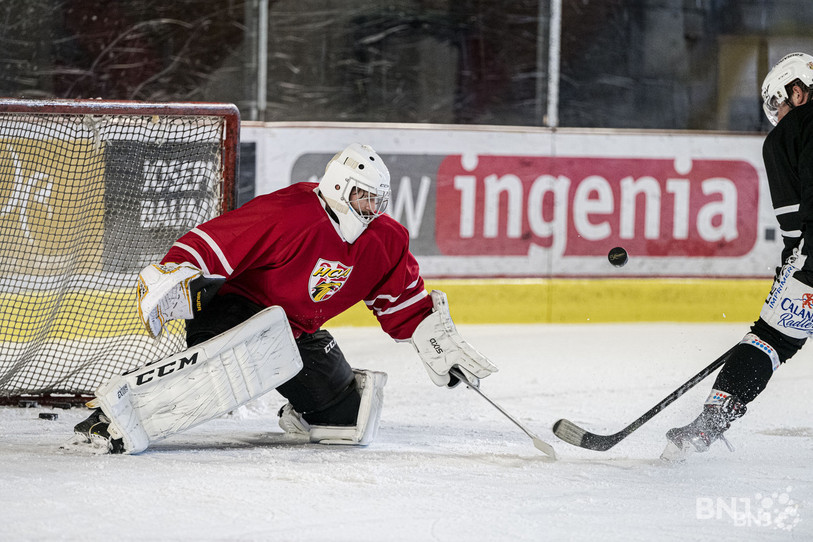 Stefan Müller s'est entraîné ce lundi pour la reprise sur glace du HC Ajoie (photo : Jonathan Vallat).