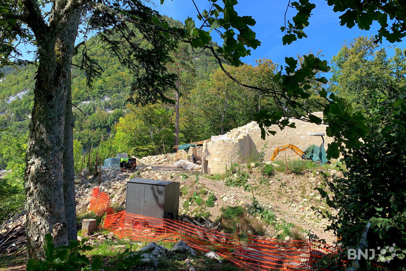 Les travaux de restauration redonnent vie à un site abandonné depuis la fin du Moyen-Âge.