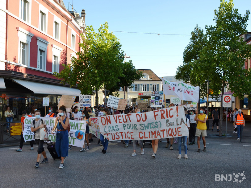 Jeunes et moins jeunes sont descendus dans la rue à Delémont.