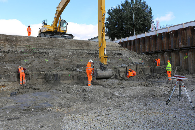 Une fouille difficile en raison de la nappe phréatique, mais les efforts ont été récompensés selon l'archéologue Blaise Othenin-Girard. (Photo : Service d'archéologie du canton de Berne)