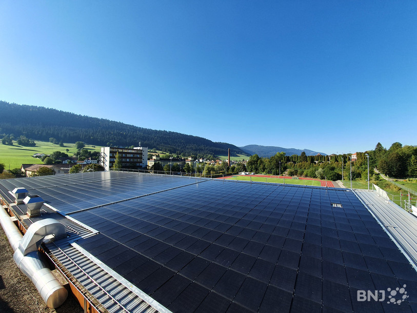 Les projets photovoltaïques, comme ici EspaceVal à Couvet, sont appelés à se multiplier ces prochaines décennies.