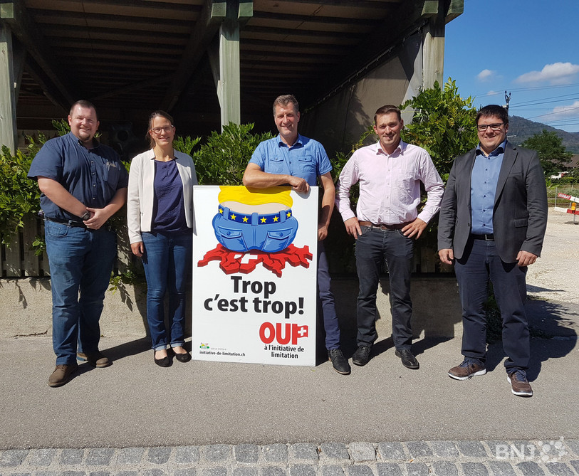 De gauche à droite : Didier Spies et Brigitte Favre (députés), Thomas Stettler (président UDC Jura), Thierry Froidevaux (vice-président) et John Moser (vice-président).