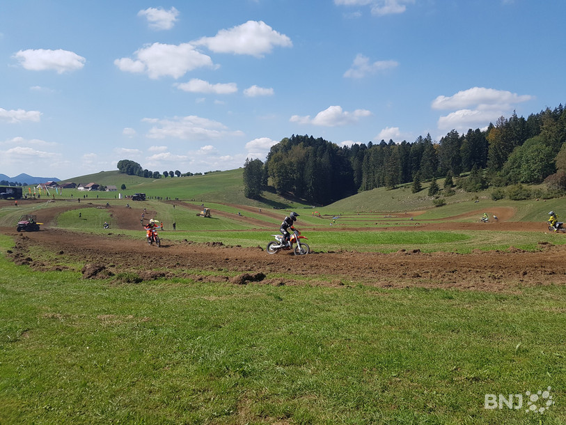 Conditions de cartes postales pour cette première édition du motocross La Sagne.