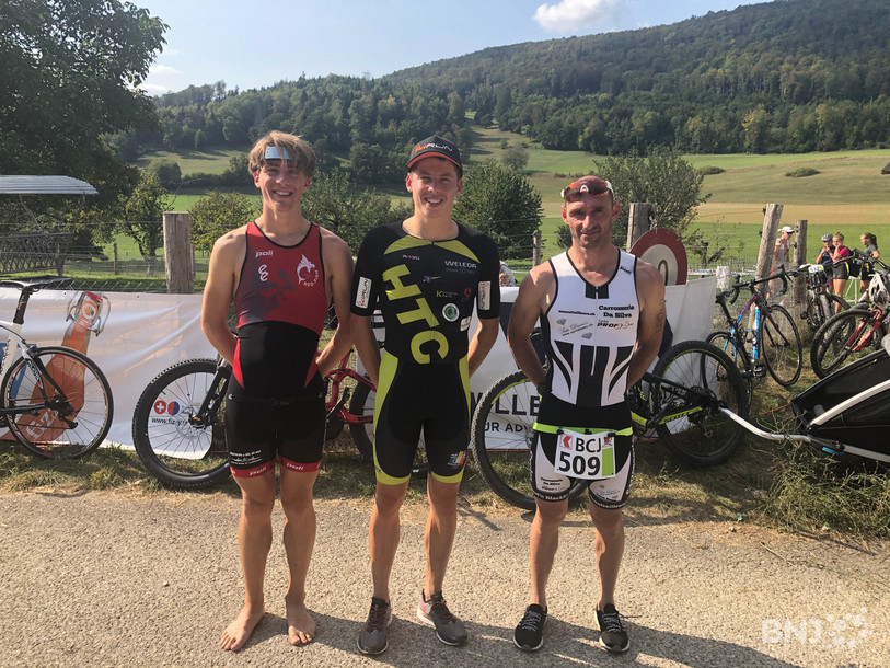 Le podium de cette 5e édition avec, de gauche à droite, Alexis Cohen (2e), Jacques Martinez (1er) et Ricardo Senos (3e).