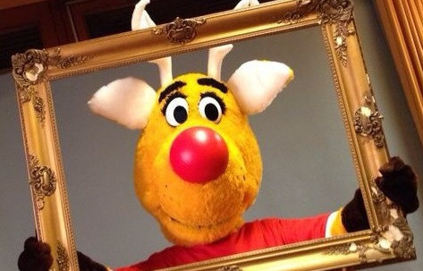 Rudolf, le célèbre renne au nez rouge, mascotte de l'opération du même nom. (Photo : archives - Nez Rouge)