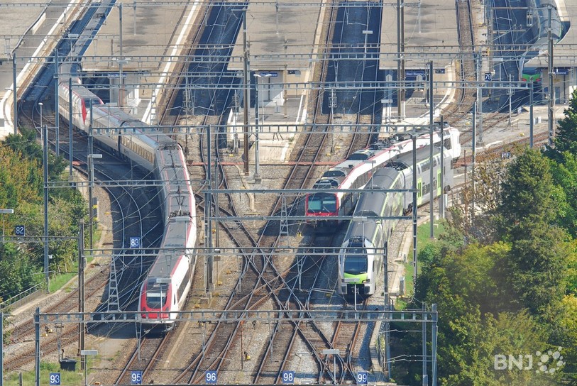 La suppression de la ligne directe du pied du Jura pourrait être moins abrupte qu'annoncée, grâce à la pression mise par les villes concernée sur les CFF. (Photo d'archives)