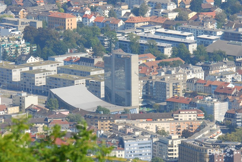 Le CAF
entend discuter avec la Ville de Bienne et le Canton de Berne des conséquences
possibles du plan « Substance 2030 » sur le bilinguisme. (Photo : archives)