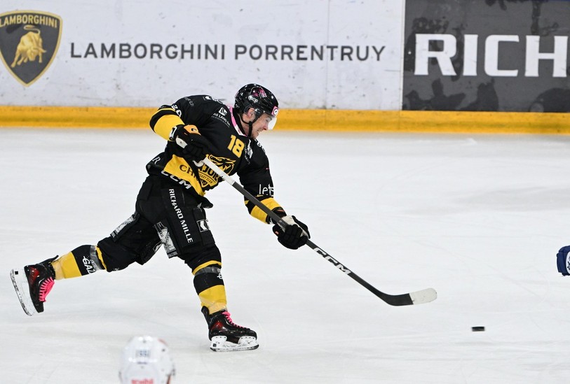 Indésirable au HC Ajoie, Bastien Pouilly rebondit au HC La Chaux-de-Fonds. (Photo archives : Georges Henz)
