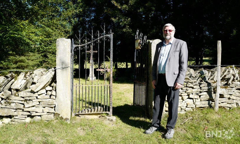 L'entrée du cimetière des pestiférés au Boéchet