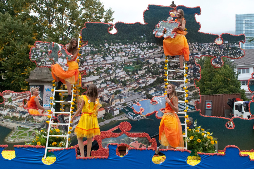 La Fête des vendanges se déroule bien souvent sous une météo clémente et des températures quasi estivales. (Photo d'archive : Fête des vendanges 2013. Crédits photo : Ville de Neuchâtel).