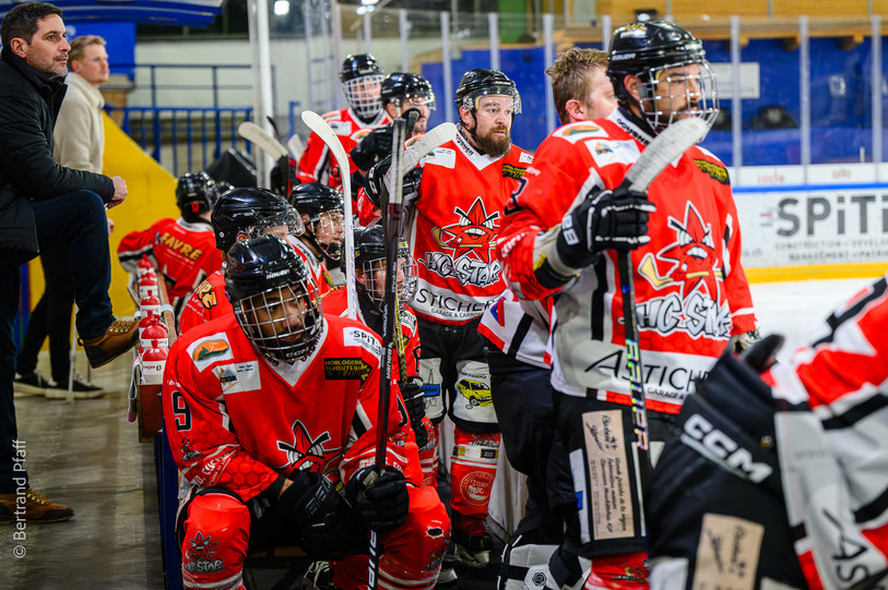 Le HC Star Chaux-de-Fonds est à une victoire partout face à Moutier. (Photo : Bertrand Pfaff).