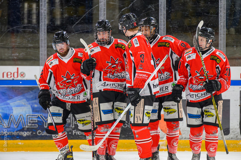 Le HC Star Chaux-de-Fonds reprend le championnat ce dimanche, reposé après sa longue saison qui s'est terminée en finale romande. (Photo : archives Bertrand Pfaff)