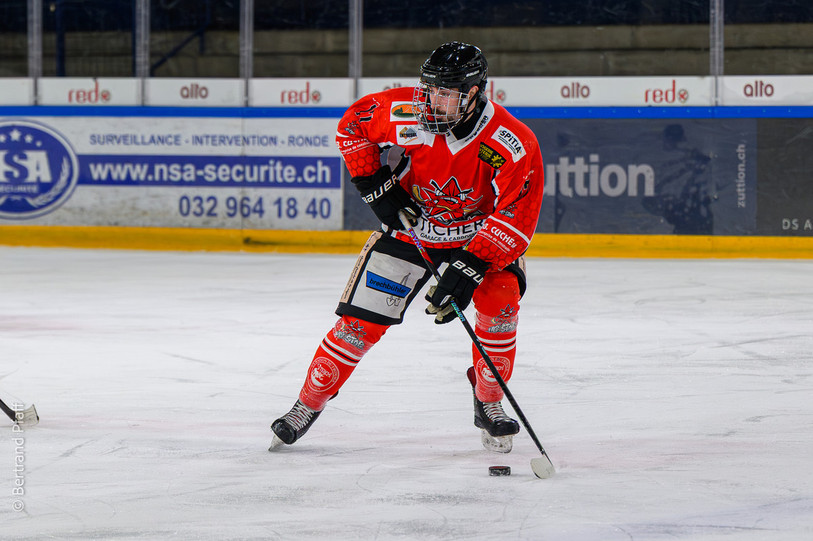 Le HC Star Chaux-de-Fonds n'est pas parvenu à tirer son épingle du jeu. (Photo d'archives : Bertrand Pfaff)