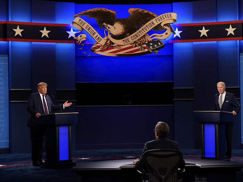 Donald Trump (à gauche) et Joe Biden se sont écharpés dans un premier débat télévisé modéré par le journaliste de Fox News Chris Wallace. (Photo : KEYSTONE/AP/Patrick Semansky).