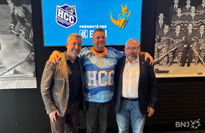 Le HCC portera un maillot spécial dimanche lors du Charity Game. Il a été présenté par Pascal Schluechter (responsable marketing & sponsoring de la BCN), Daniel Favre (président de l’Association La Paternelle) et Olivier Calame (président du HCC).
